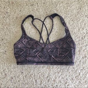 Lululemon Free to Be Bra Sz 4